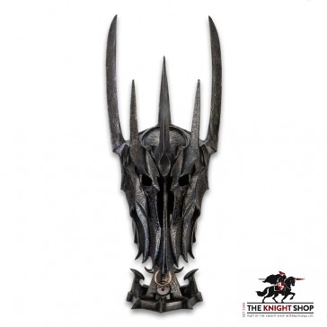 The Lord of the Rings - War Helm of Sauron - Museum Collection
